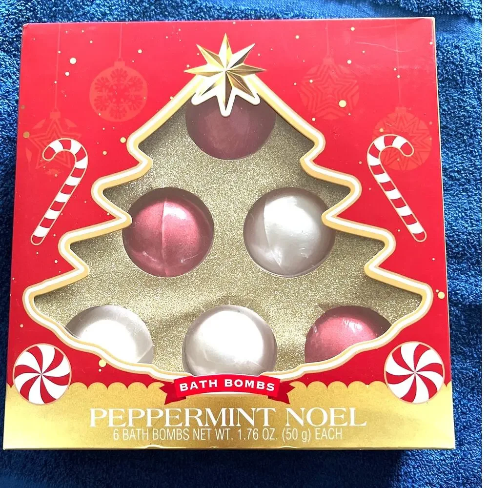 6- Piece Peppermint Scented Bath Bomb Set | Red/White | 1.76 oz